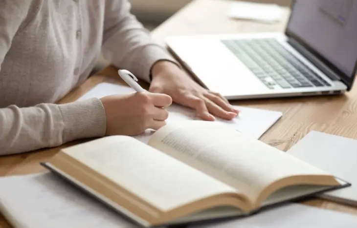 How to Write a Winning Scholarship Essay: A Step-by-Step Guide