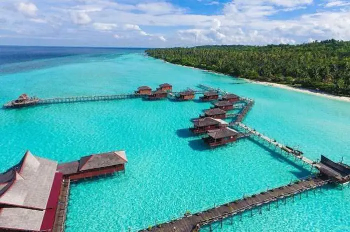 Tourist Attractions in Berau that Present Extraordinary Natural Beauty